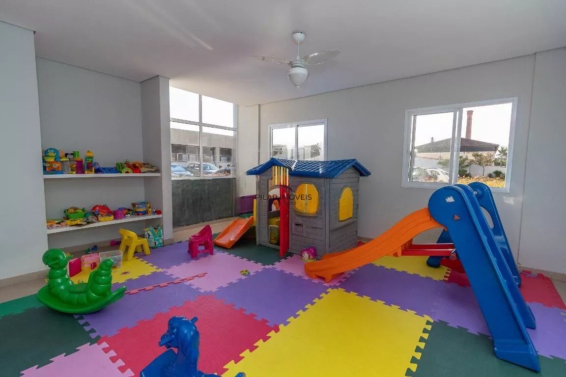 Apartamento com vista para o Guaíba e sacada ampla no Rossi Fiateci