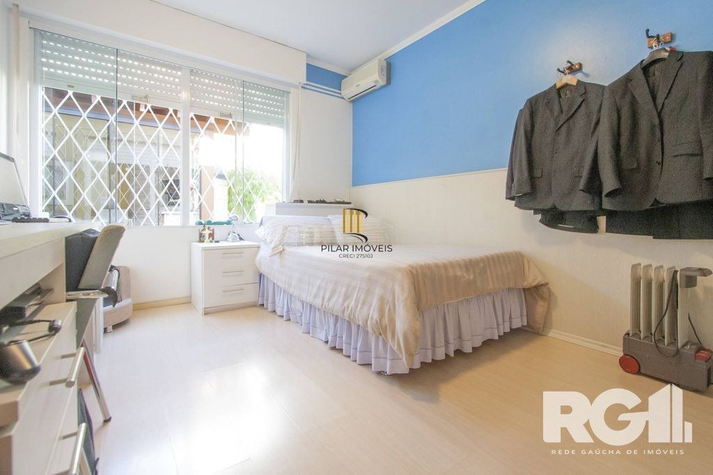 Casa 3 dormitórios no bairro Chácara das Pedras