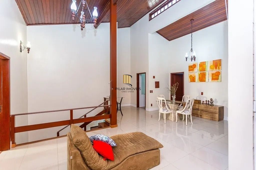 Casa espaçosa com 6 dormitórios e vista incrível no Cristo Redentor