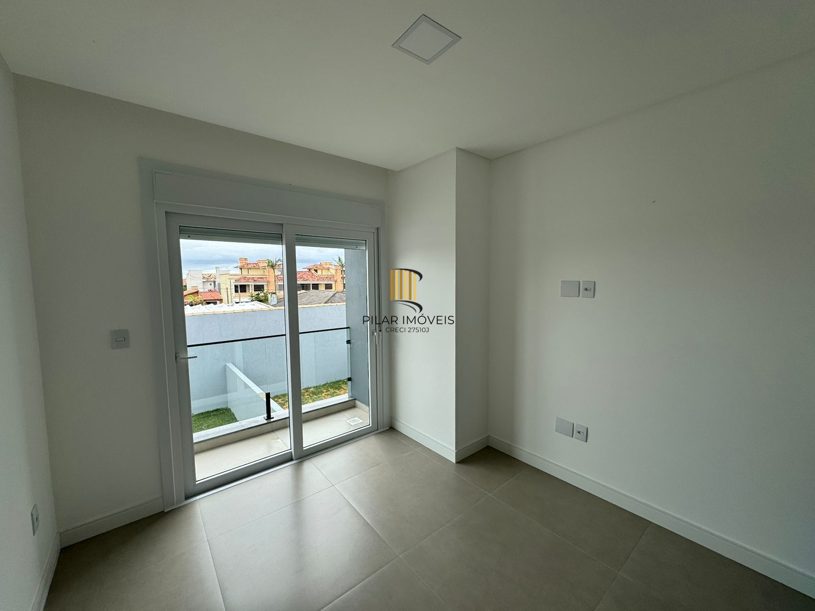 Casa 3 dormitórios no bairro Atlântida Sul