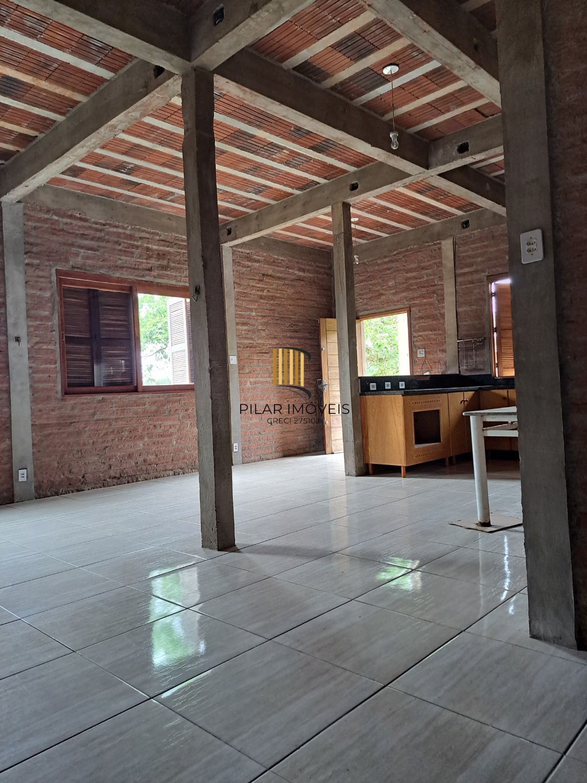 Sobrado 200m² privativos, 4 dormitórios 1 suíte e 2 vagas cobertas - Gravataí