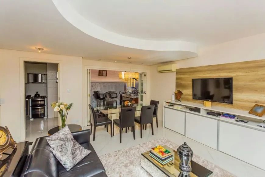 Belíssima casa em Condomínio com 3 dorm - próximo ao Iguatemi