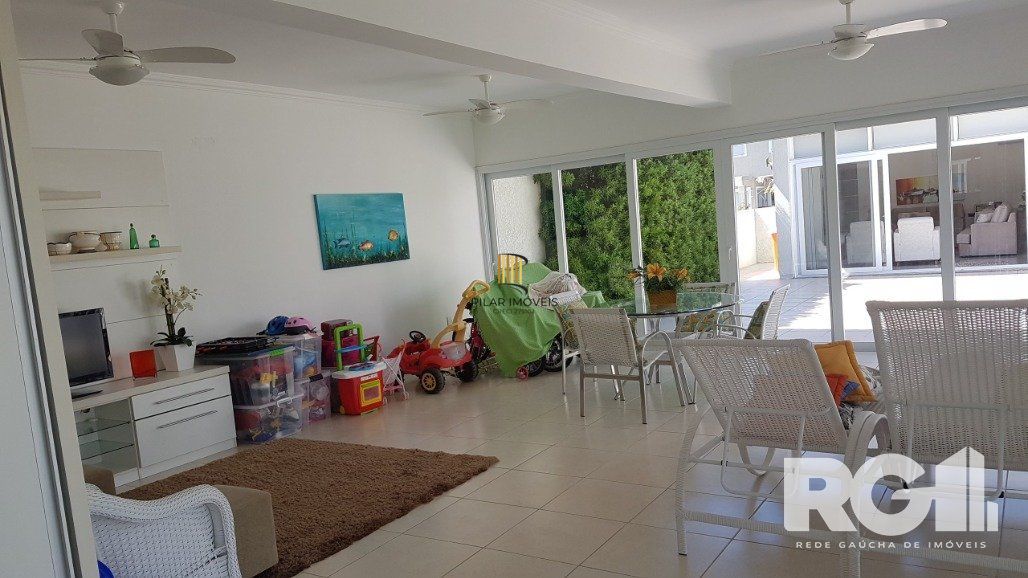 Casa de Condomínio 6 dormitórios no bairro Praia da Conceição