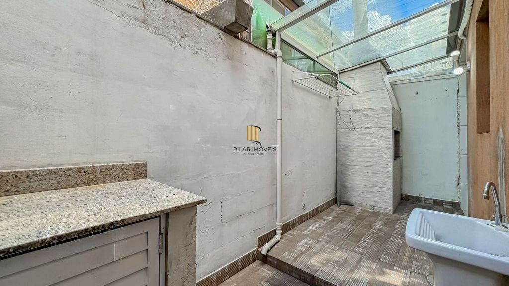 Casa de Condomínio 3 dormitórios no bairro Jardim Itu