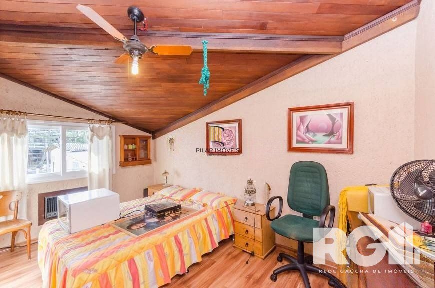 Casa 5 dormitórios no bairro Cristo Redentor