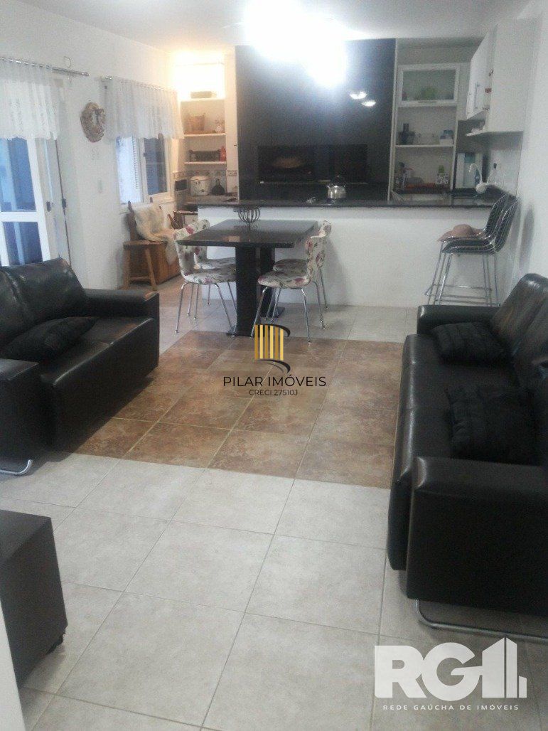 Casa 4 dormitórios no bairro Parque Santa Fé