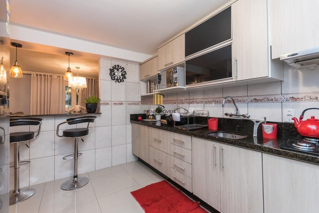 Casa com 3 dormitórios, 01 suíte, 03 vagas