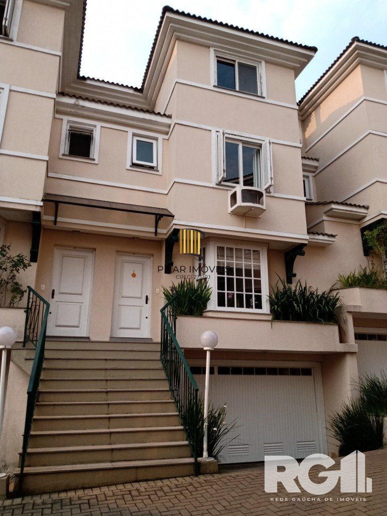 Casa de Condomínio 4 dormitórios no bairro Chácara das Pedras