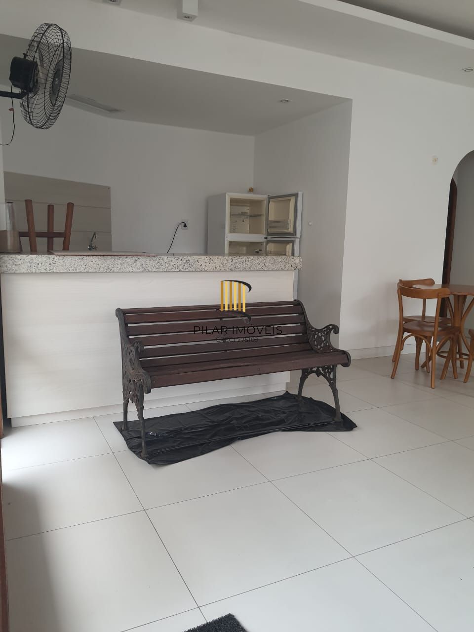 Apartamento para venda locado, 3 quartos, localizado na rua Vicente da Fontoura