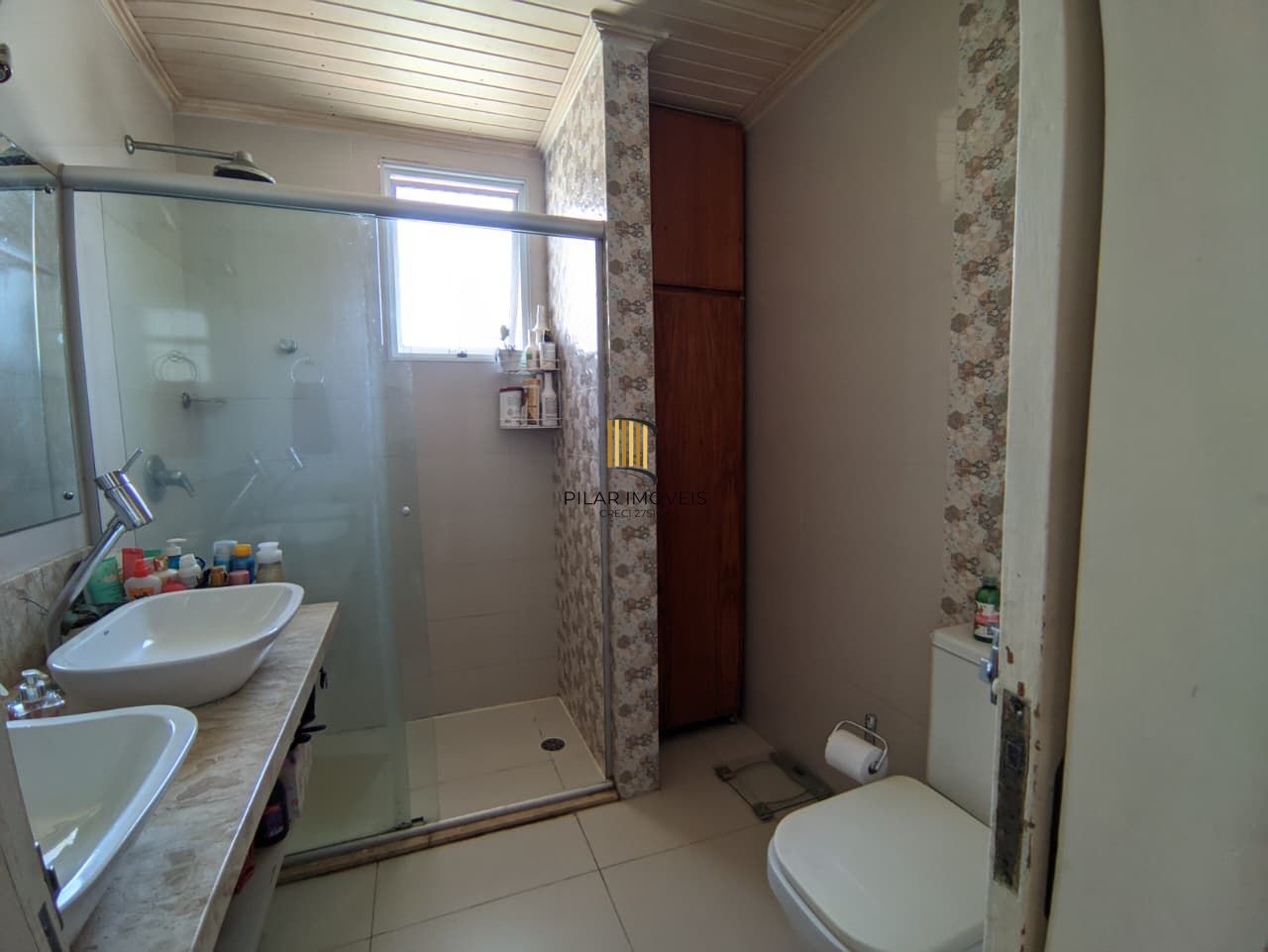 Casa com 3  Dormitórios, sacada e churrasqueira, no Bairro São João