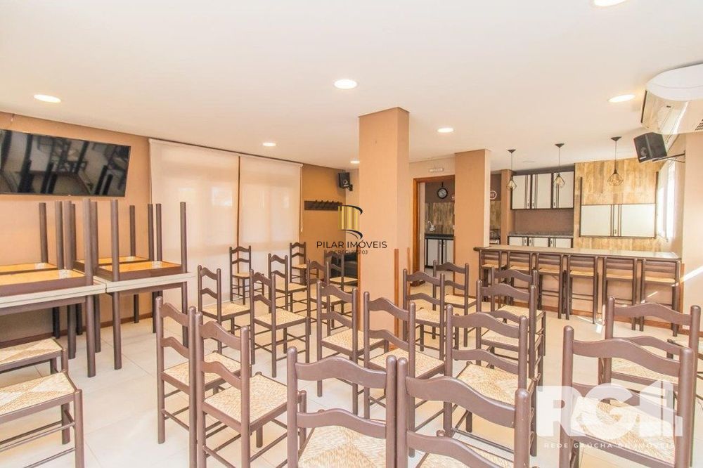 Apartamento 100% Mobiliado,  com 2 Quartos, vaga de garagem e elevador - Passo da Areia