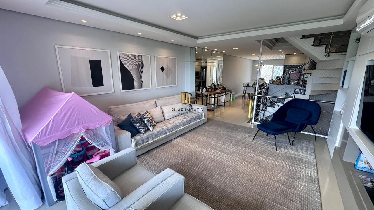 Casa mobiliada com living integrado e pátio gourmet