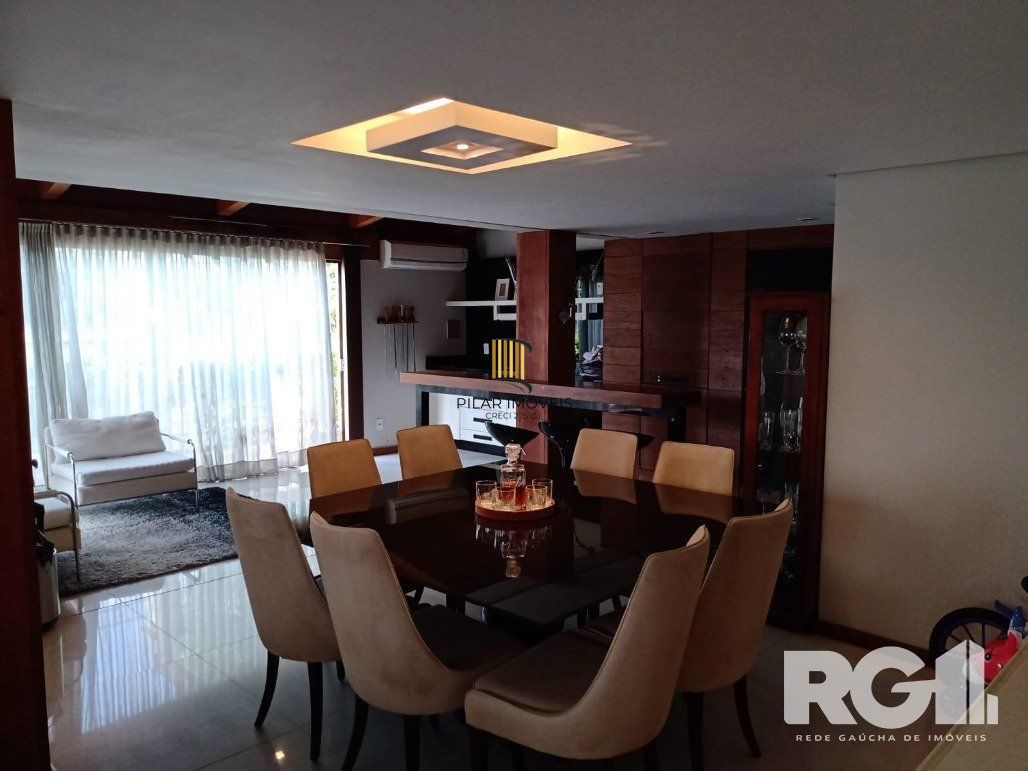 Casa 4 dormitórios no bairro Jardim Itu