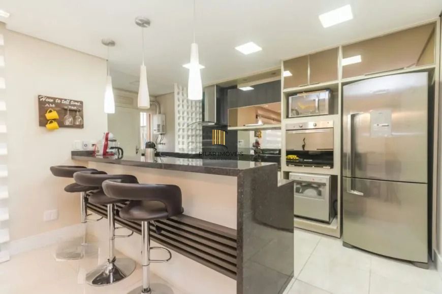 Casa Seminova 3 Dorm com Pátio e 4 Vagas no Jardim Planalto