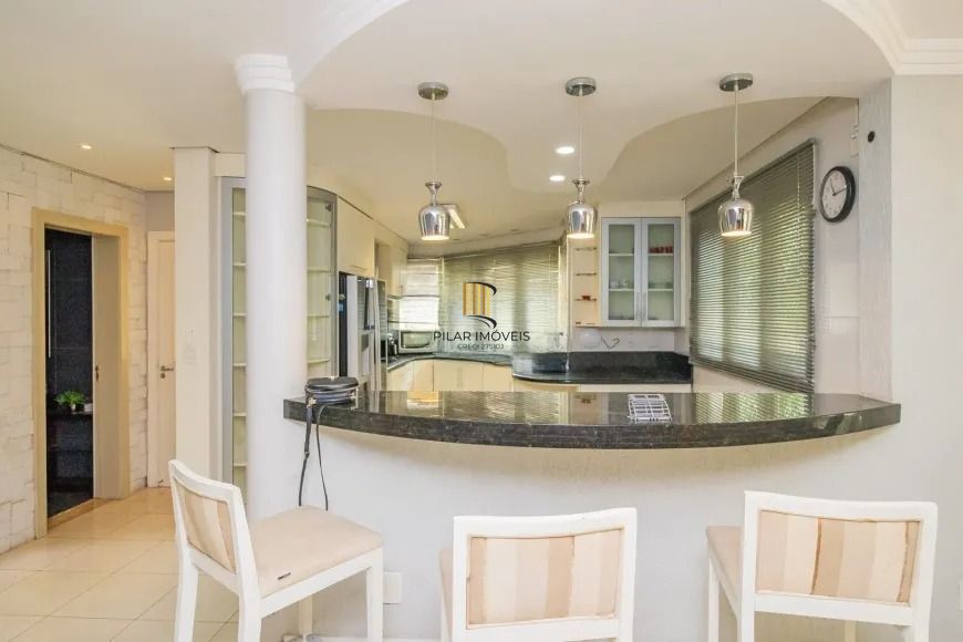 Casa em condomínio 4 suítes no bairro Ecoville