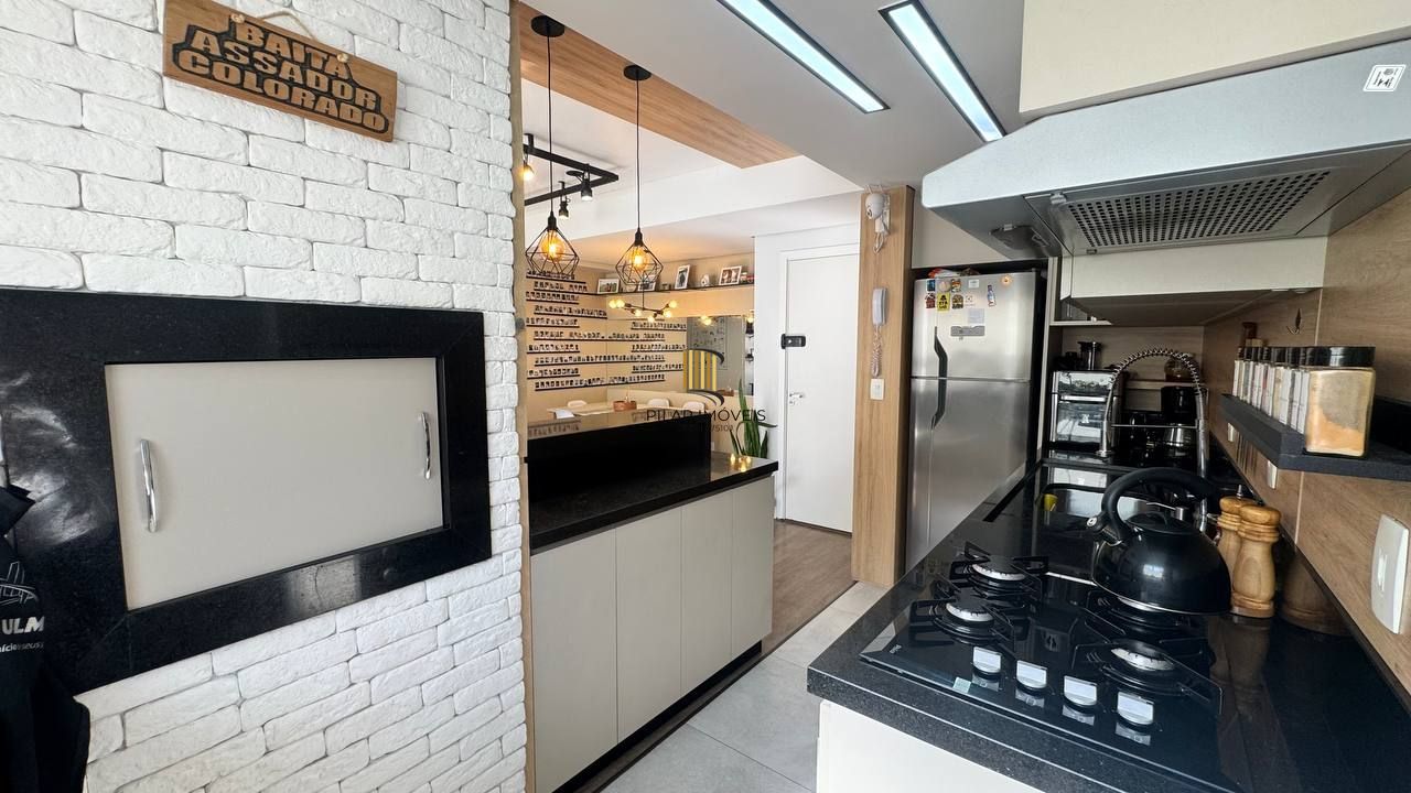 Apartamento mobiliado com 2 dormitórios 1 suíte e 1 vaga no Cristo Redentor