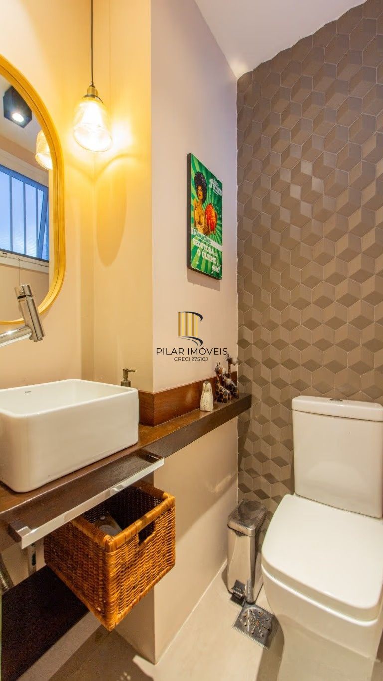 Casa em condomínio com terraço, piscina e espaço gourmet, Chacara das Pedras