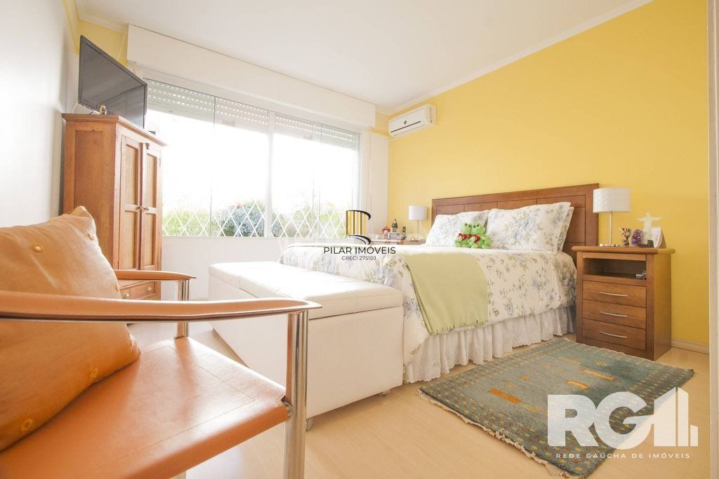 Casa 3 dormitórios no bairro Chácara das Pedras