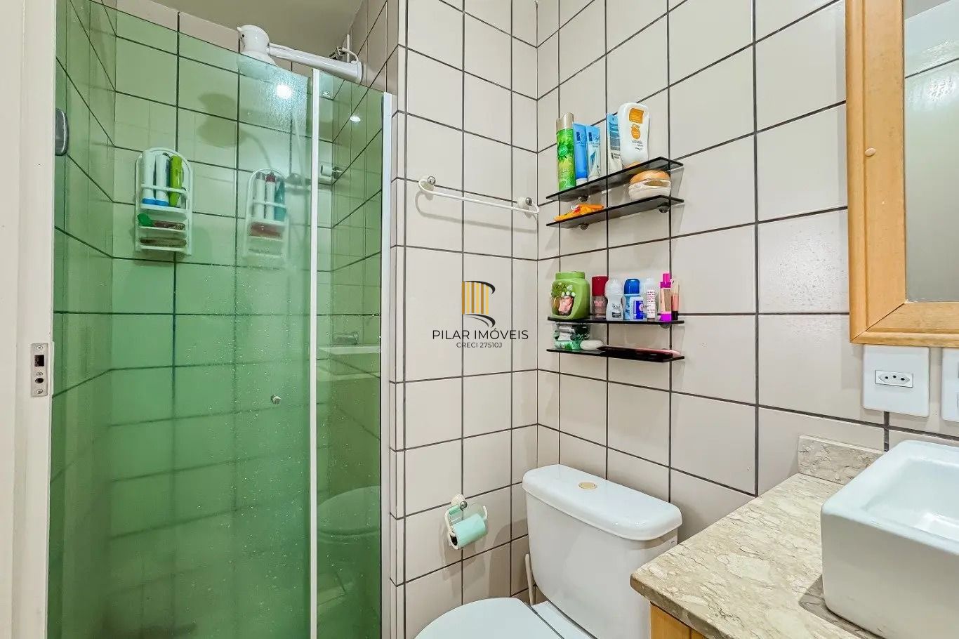 Apartamento andar alto 2 dormitórios sacada e churrasqueira - Sertório Sarandi