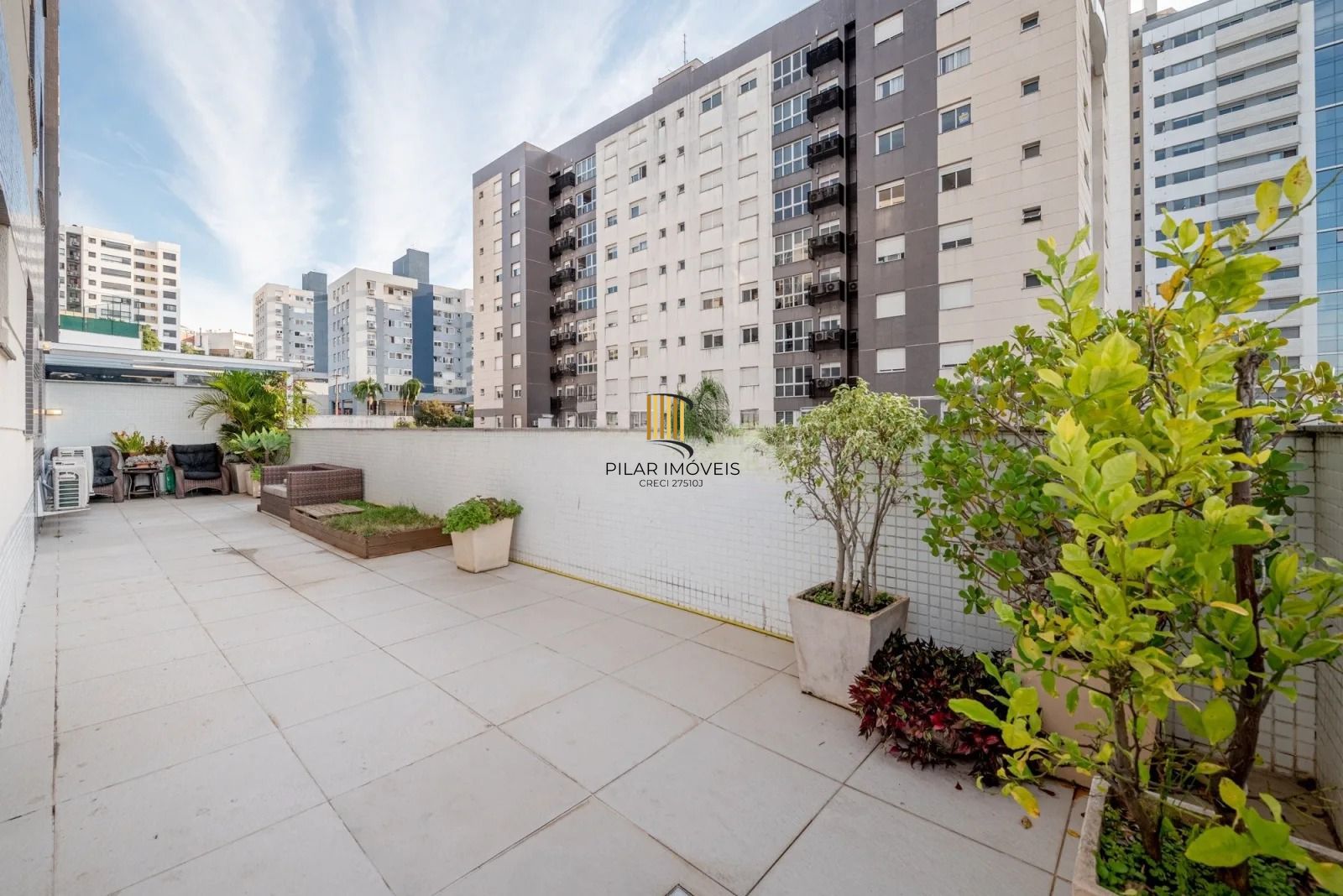 Apartamento Garden com 178m², 3 quartos, 1 suíte, 2 vagas, no bairro Chácara Das Pedras