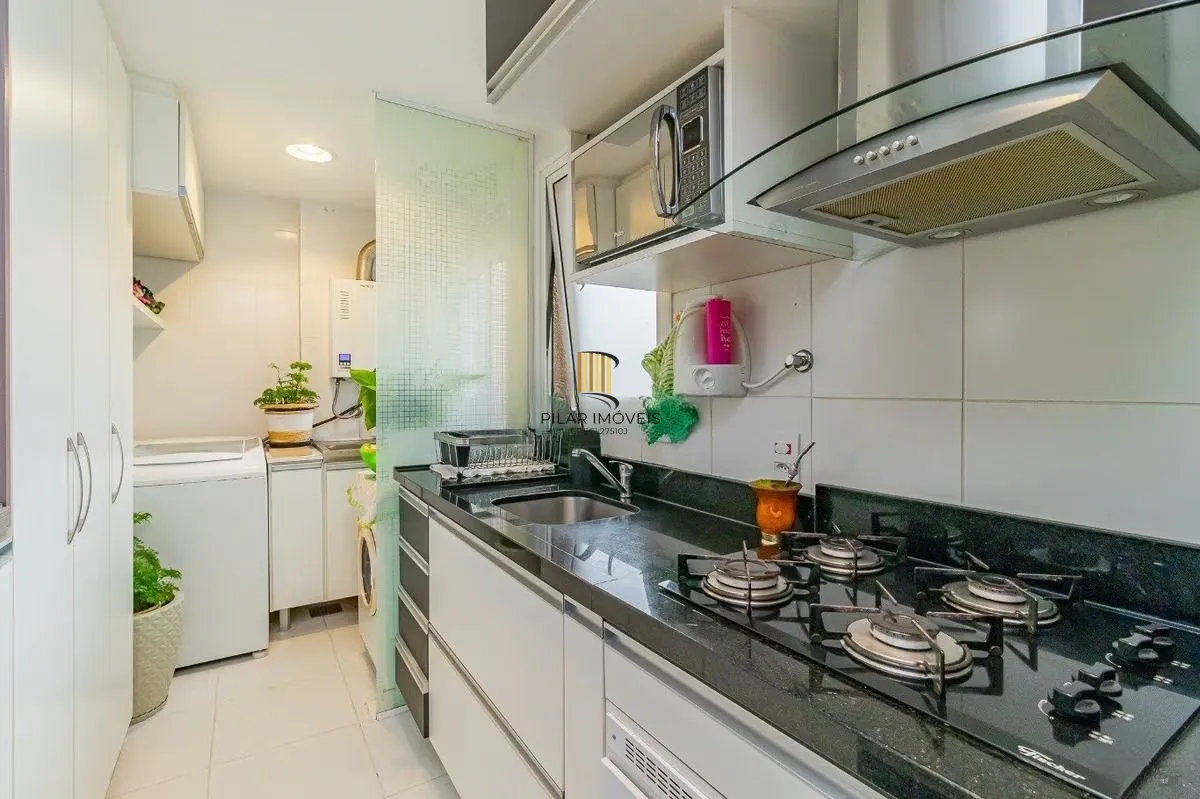 Apartamento 2 Dorm com Suíte, Sacada e Vaga