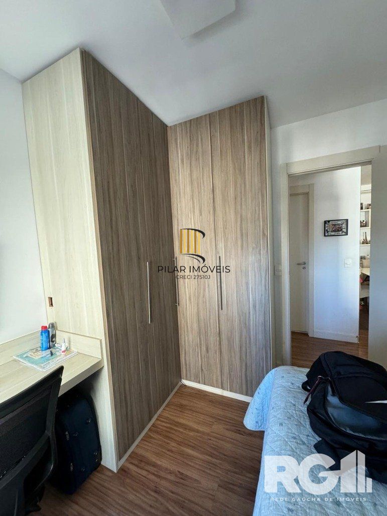 Apartamento 3 dormitórios no bairro Vila Ipiranga
