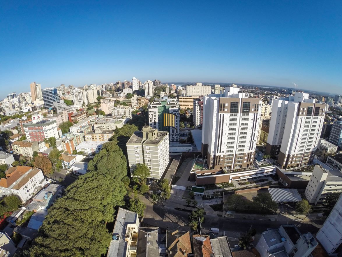 Apartamento Mobiliado com 128m² 3 dor 2 vagas  - Moinhos de Vento