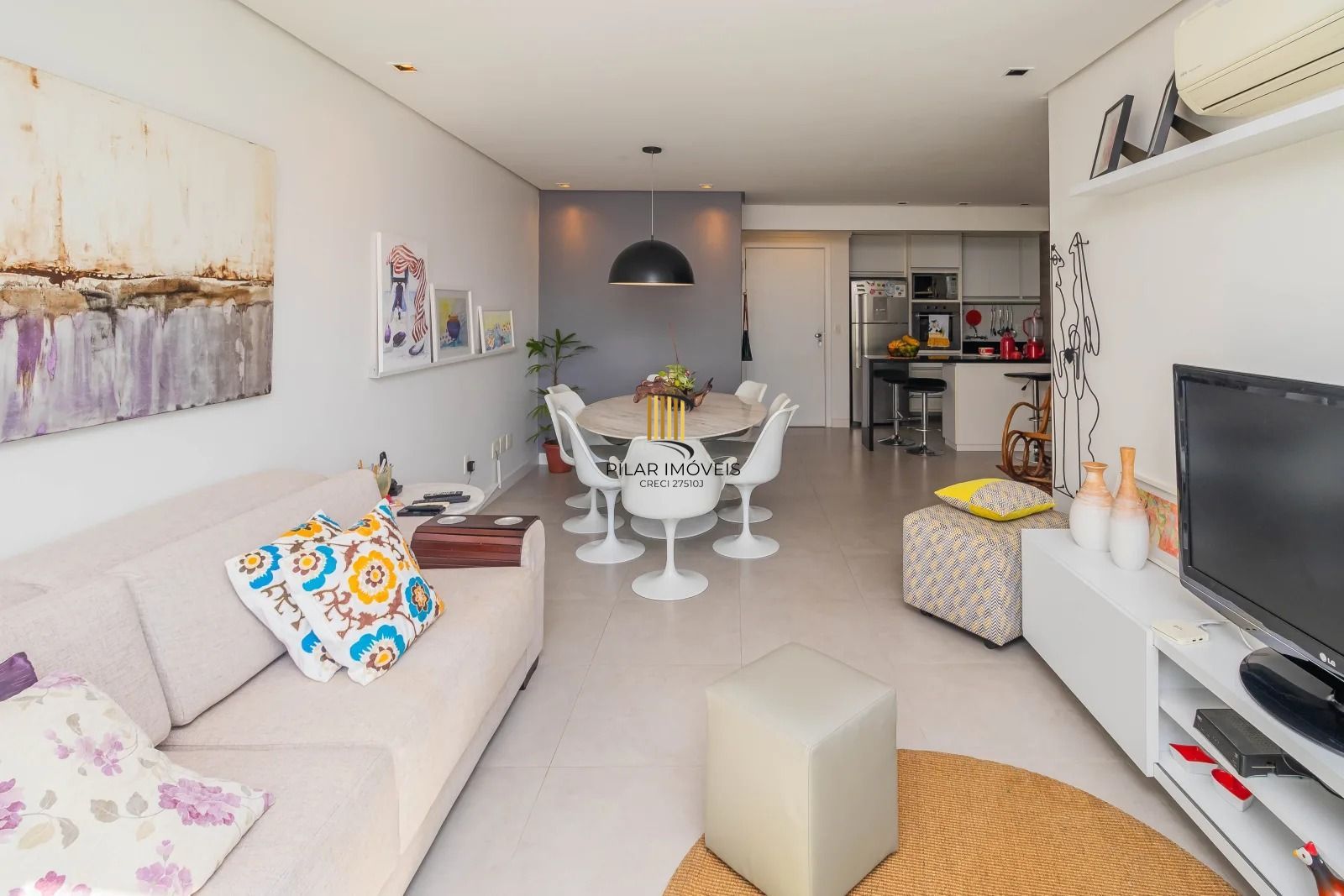 3 quartos, suíte e churrasqueira - Prox ao Hospital Conceição