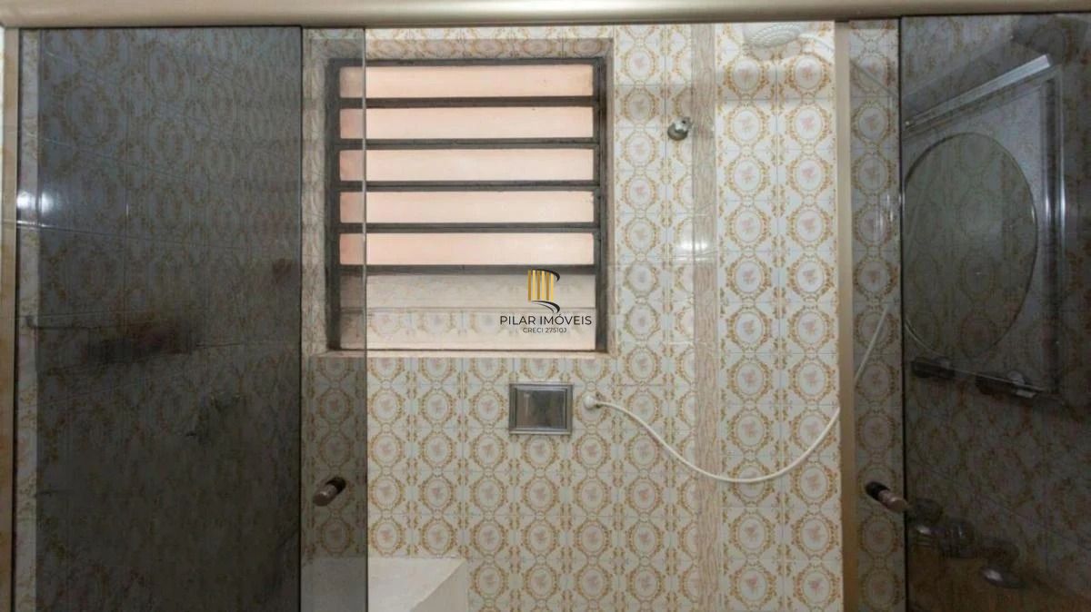 Valor abaixo do mercado  com 3 dormitórios, 1 vaga e elevador,  Floresta