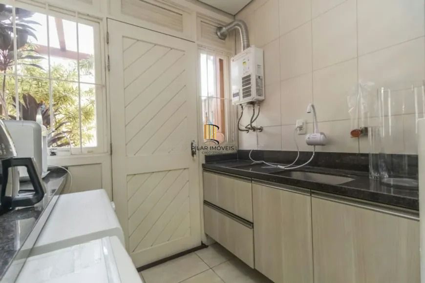 Casa Seminova 3 Dorm com Pátio e 4 Vagas no Jardim Planalto