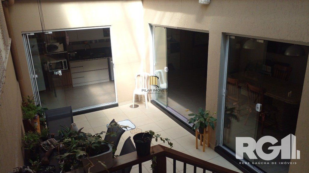 Casa 3 dormitórios no bairro Sarandi