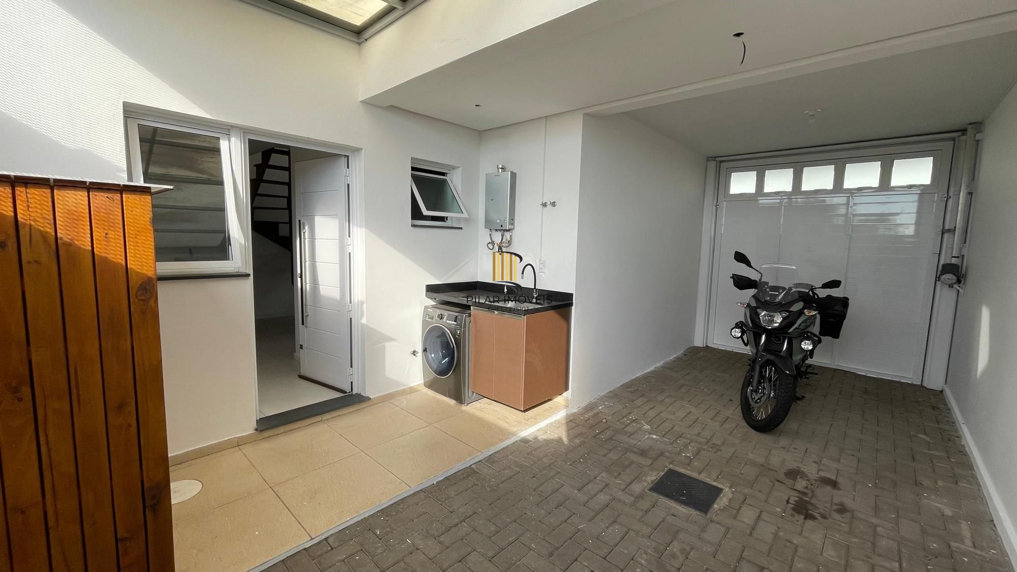 Casa em condomínio com terraço e vista no Jardim Floresta