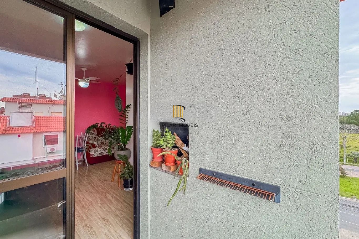 Apartamento andar alto 2 dormitórios sacada e churrasqueira - Sertório Sarandi