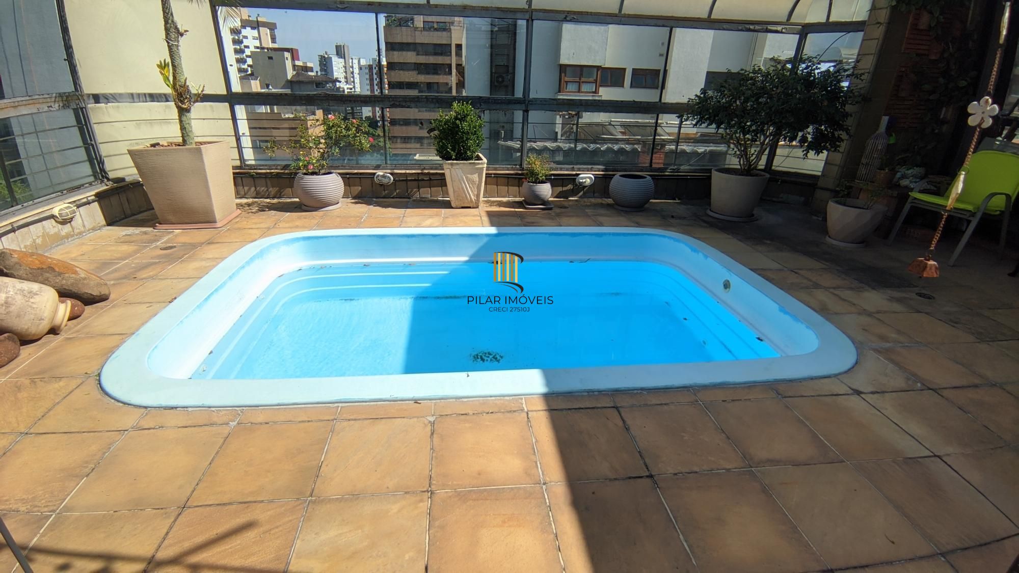 Cobertura com piscina 3 dorm, 2 vagas individuas, no bairro Petrópolis