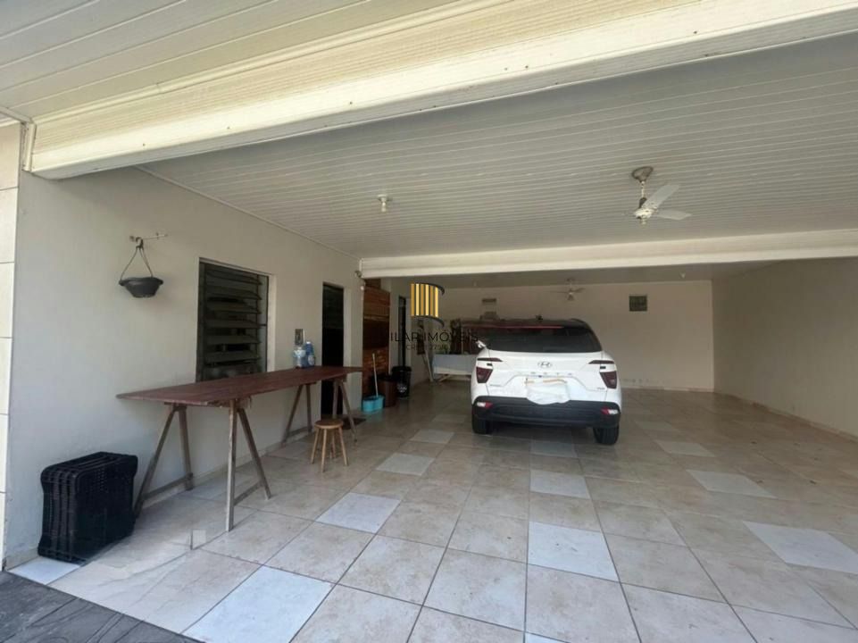 Casa ampla com 4 dormitórios e espaço gourmet no São Sebastião
