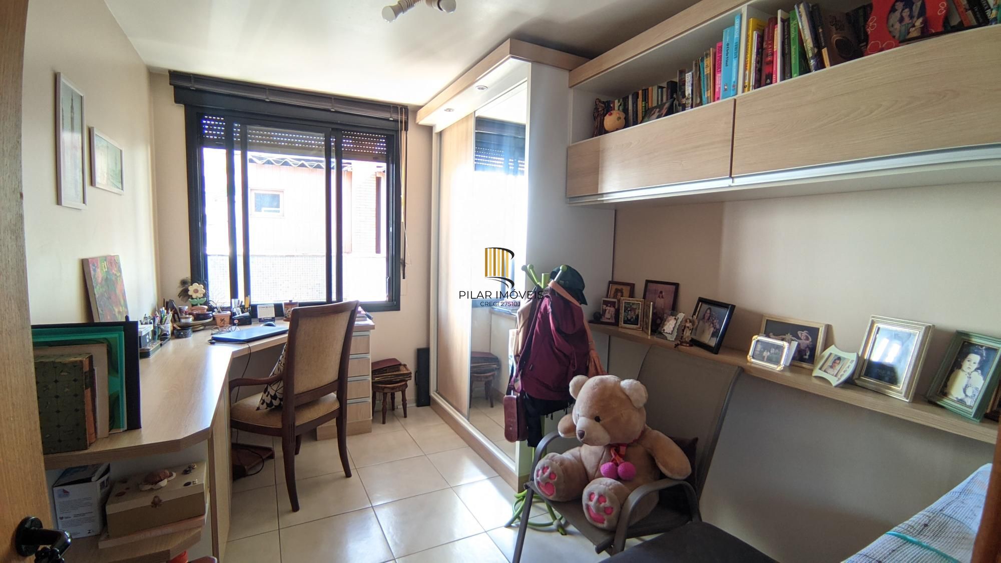 Cobertura com piscina 3 dorm, 2 vagas individuas, no bairro Petrópolis