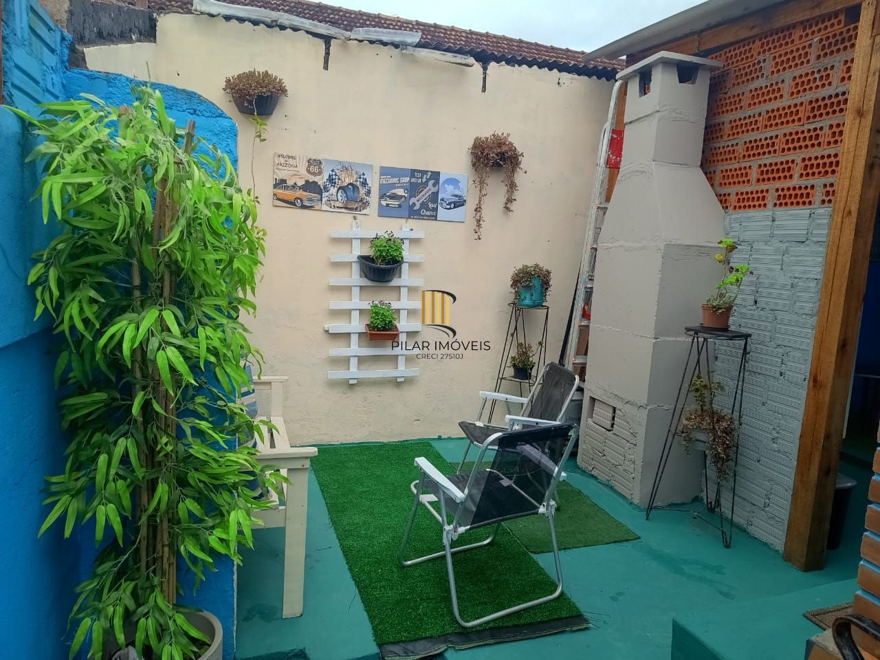 Casa de alvenaria com 3 dormitorios, e churrasquiera.  Jardim Carvalho