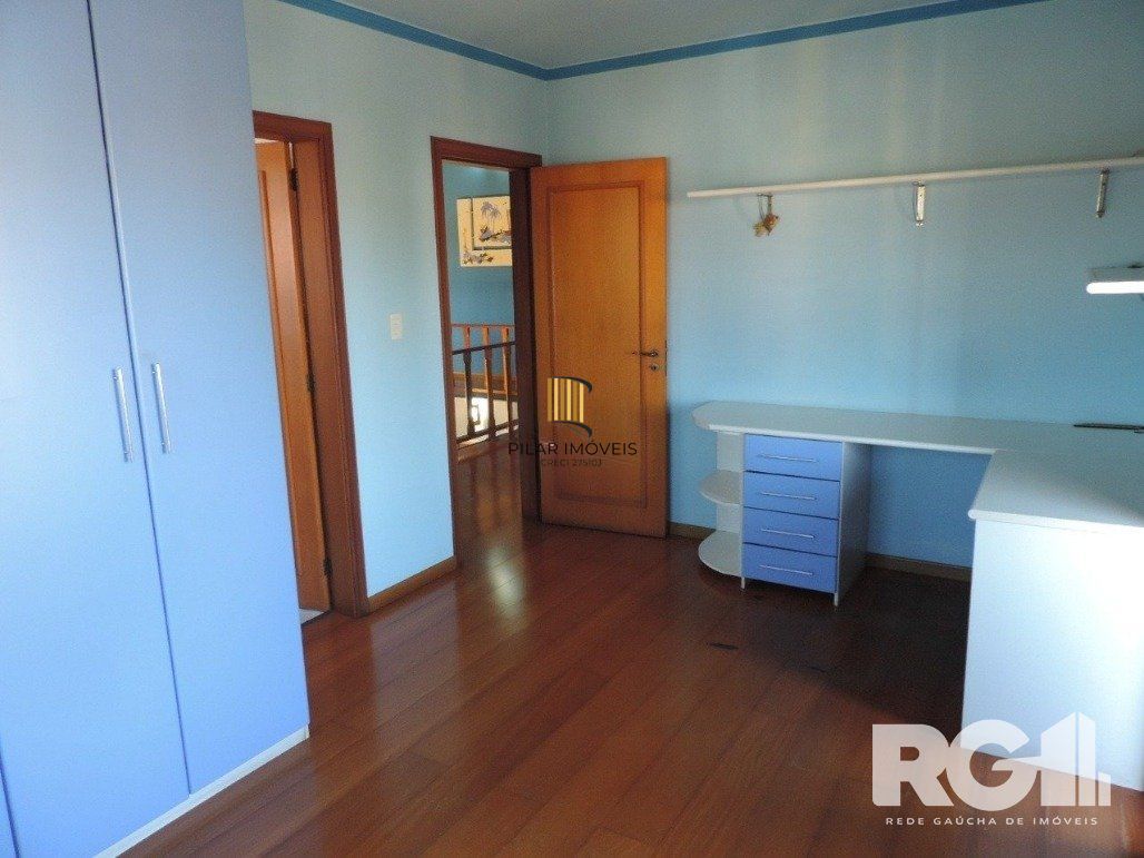 Casa 4 dormitórios no bairro Parque Santa Fé