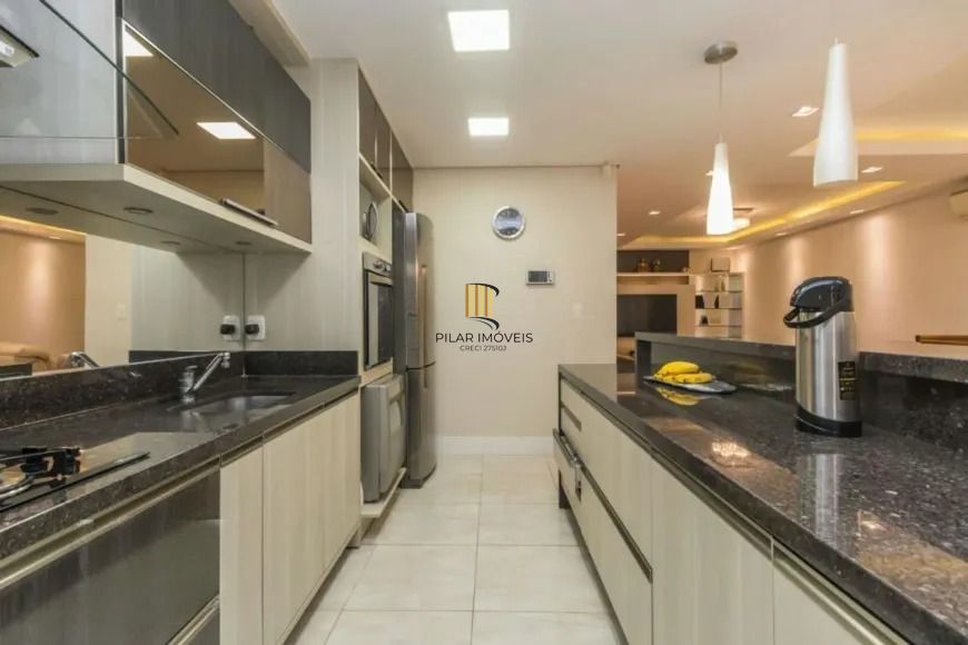 Casa Seminova 3 Dorm com Pátio e 4 Vagas no Jardim Planalto