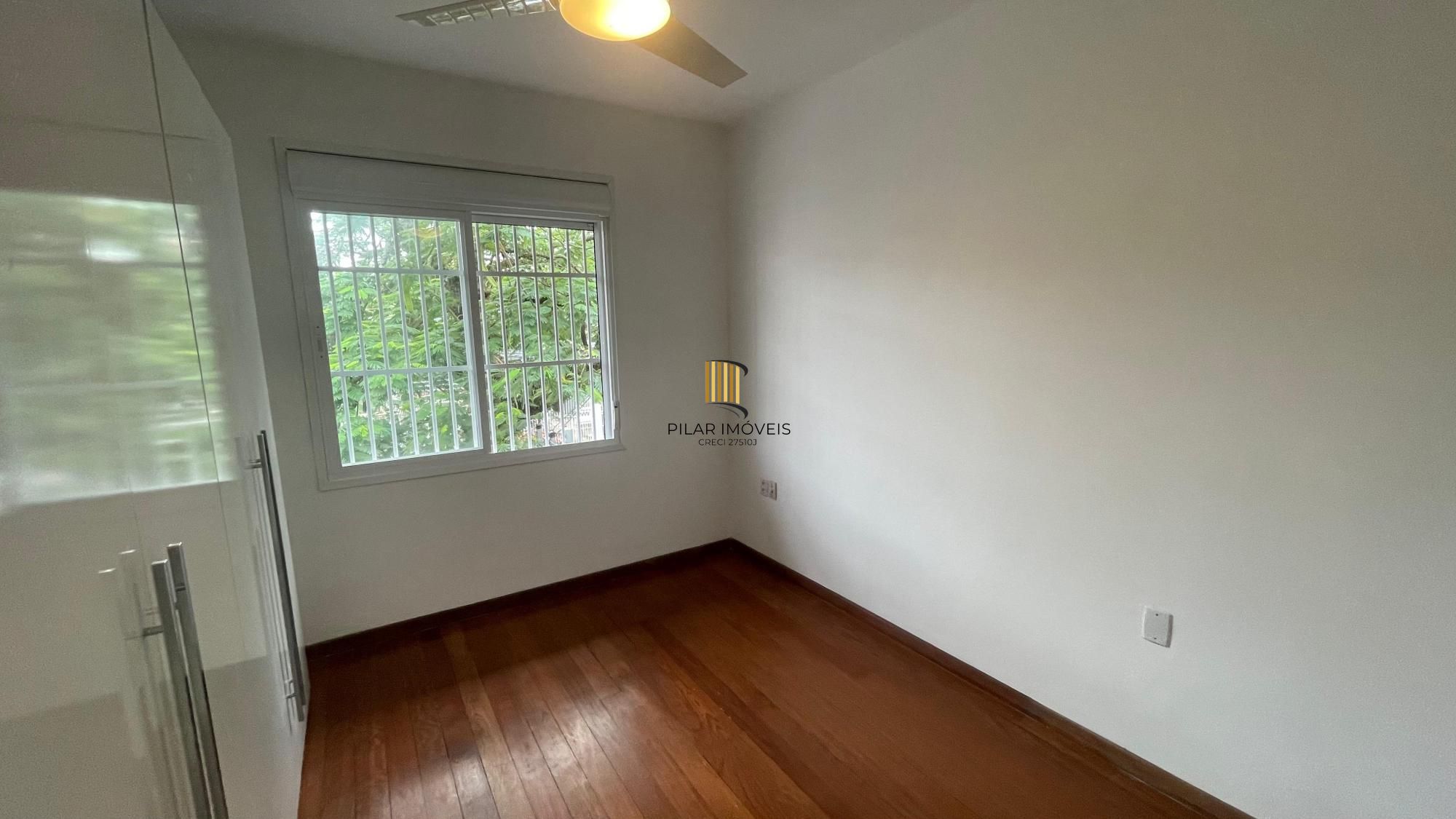 Casa com 3 quartos, espaço gourmet com churrasqueira, Bairro São Geraldo