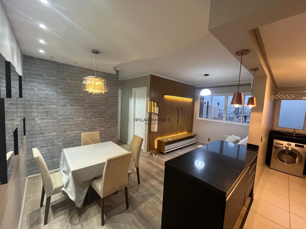Apartamento Semimobiliado 2 dormitórios 1 vaga coberta - Passo da Areia