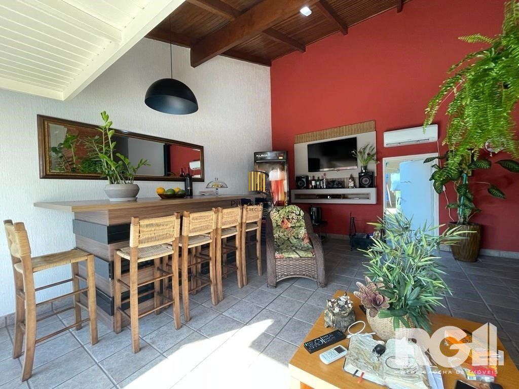 Casa 3 dormitórios no bairro Vila Cachoeirinha