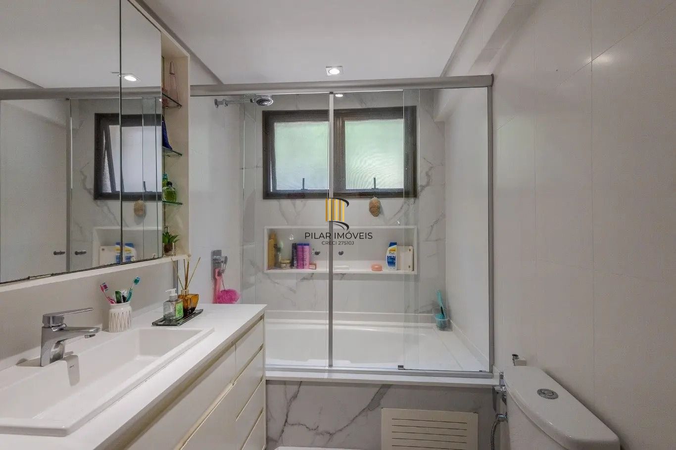 Apartamento 3 dormitórios no bairro Mont Serrat