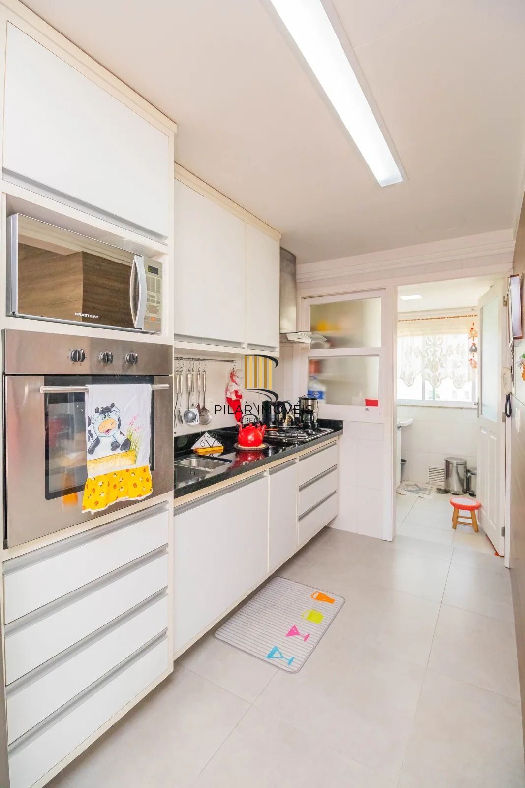 3 quartos, suíte e churrasqueira - Prox ao Hospital Conceição