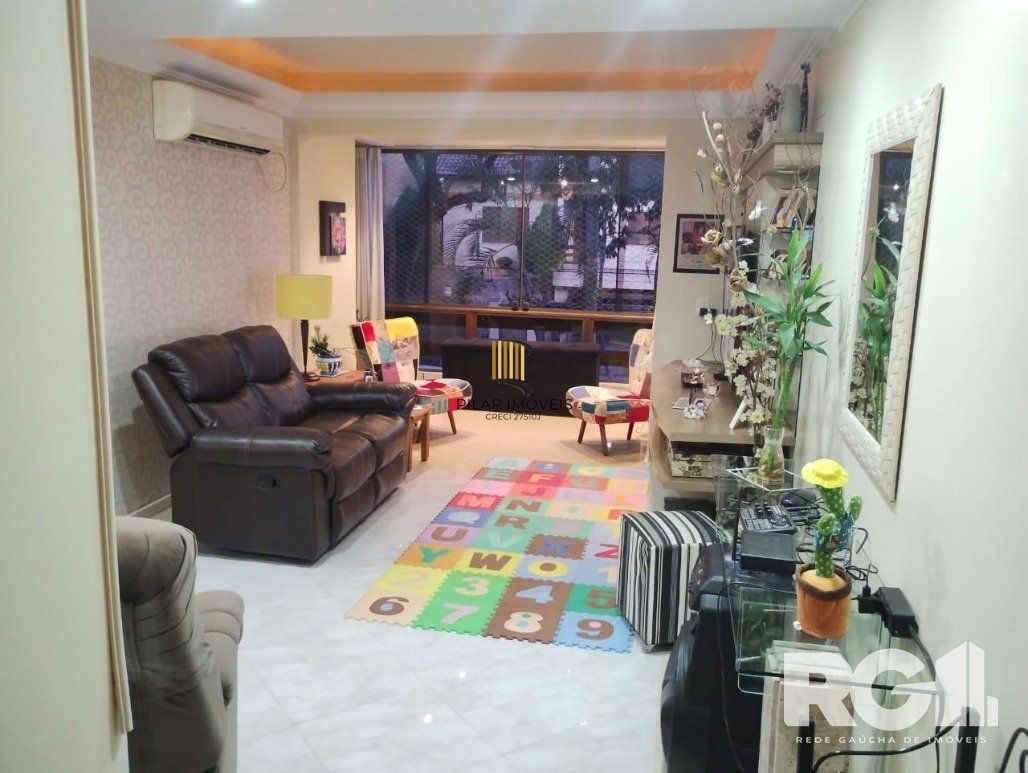 Apartamento 110m² privativos 3 dormitórios, churrasqueira e Elevador - Rua Elias Bothome, Jardim Itu Sabará,