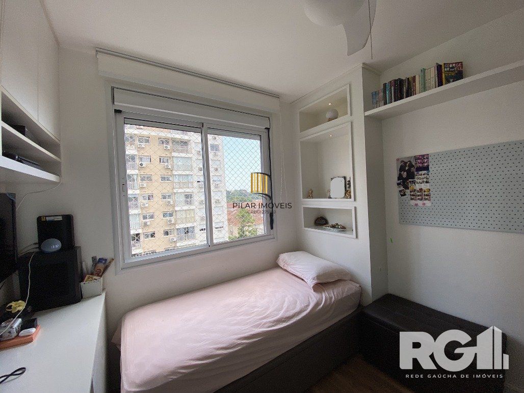 Apartamento de 2 dormitórios com suíte, churrasqueira, 2 vagas, condomínio com infraestrutura completa.