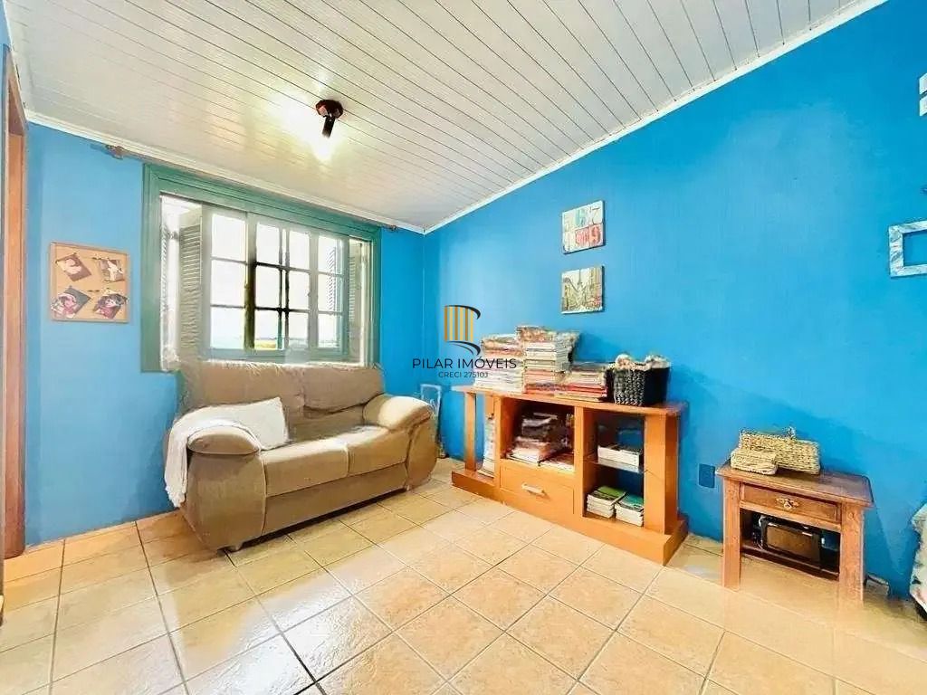 Casa térrea com 307m², 3 dormitórios, 2 suítes, 3 vagas.