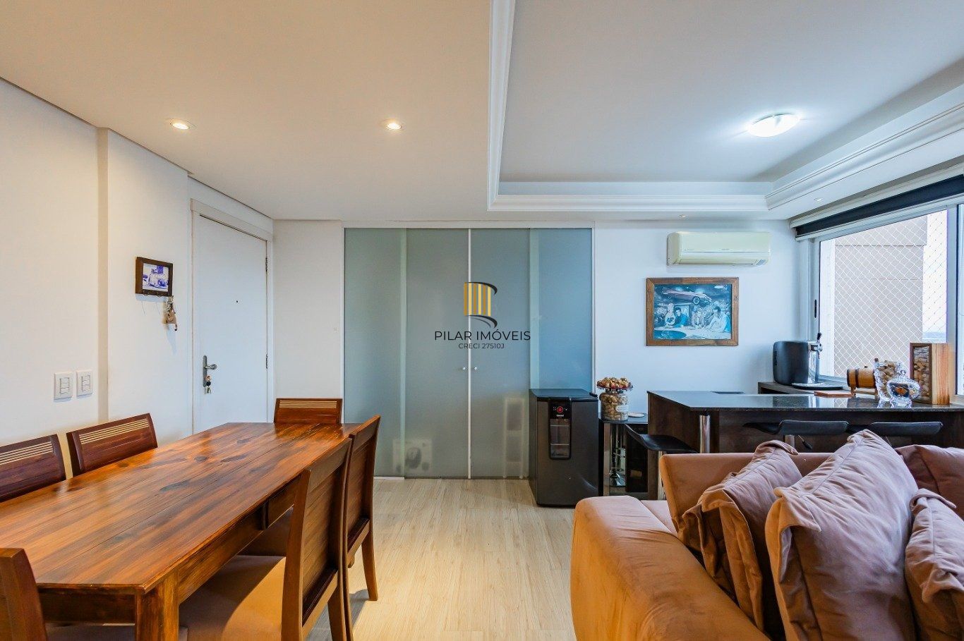 Apartamento 2 dormitórios, suíte e vaga – 65m² em Vila Ipiranga, Porto Alegre