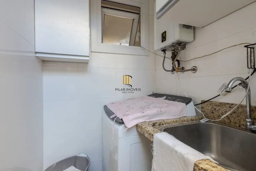 Sobrado com 3 suítes e 2 vagas no Jardim Itu Sabará