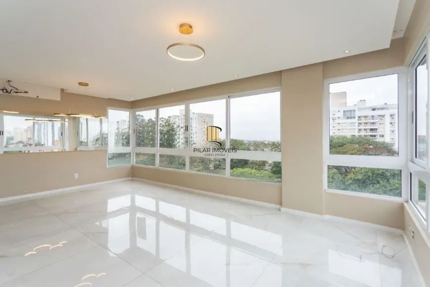 Apartamento 3 dormitórios com suíte e 2 vagas.